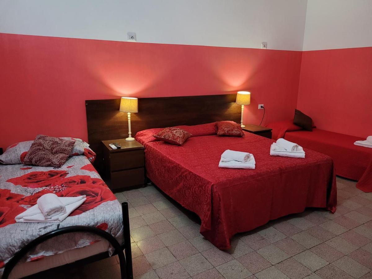 Relax On 247 Hostel Rome Exterior photo